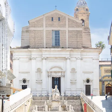 Palazzo Tancredi *